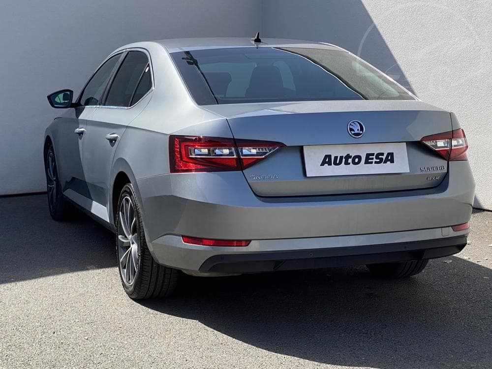 2015 Škoda SUPERB - 6