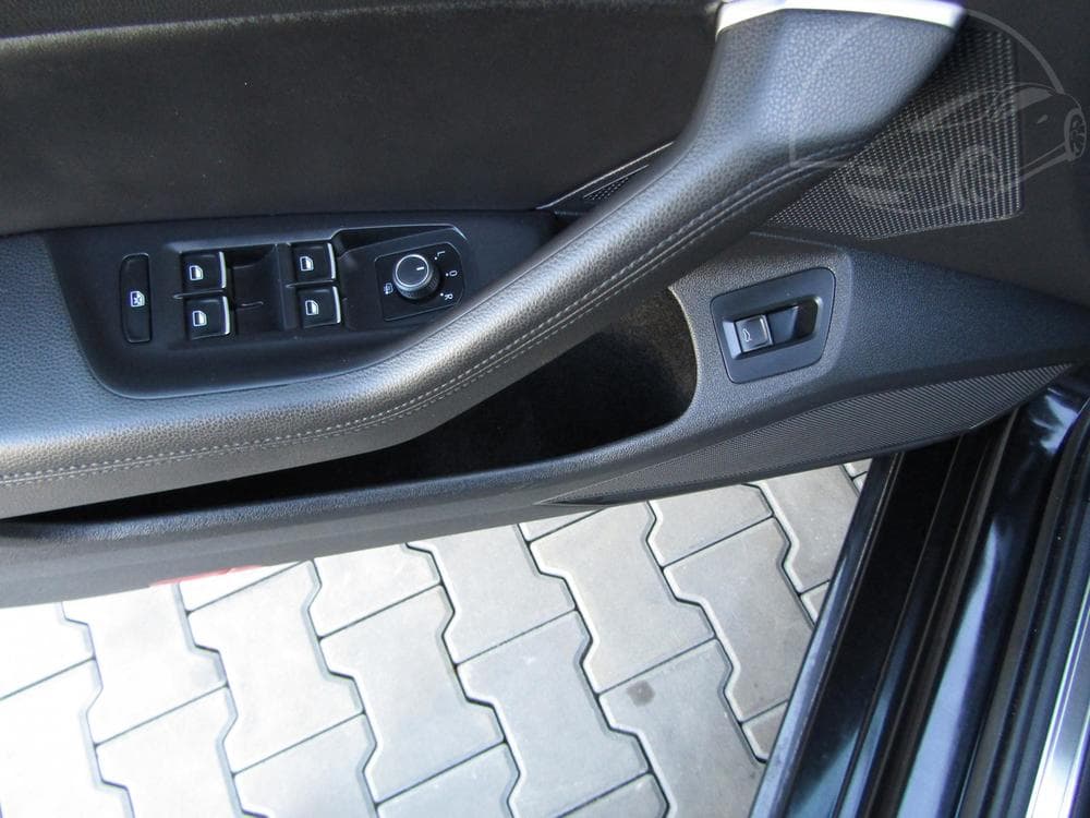 2014 Volkswagen PASSAT - 11