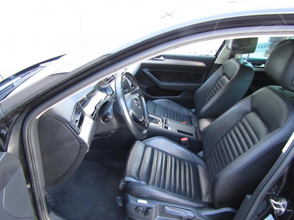 2014 Volkswagen PASSAT - 9