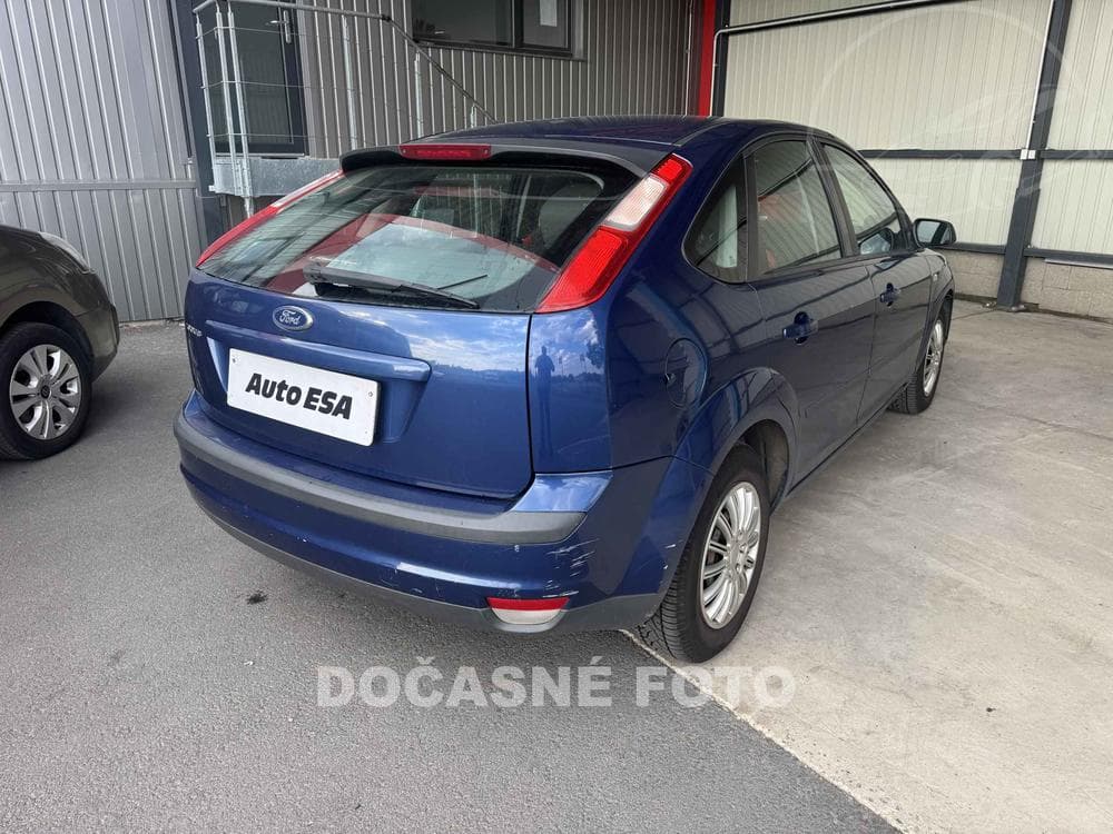 2007 Ford FOCUS - 2