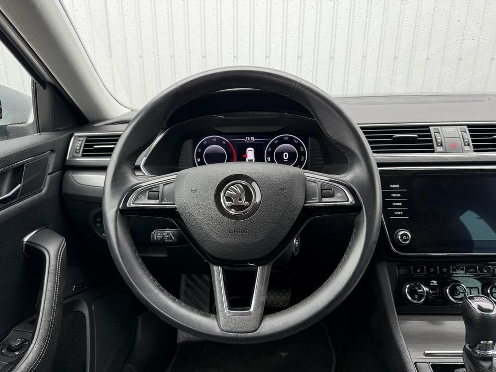 2019 Škoda SUPERB - 25
