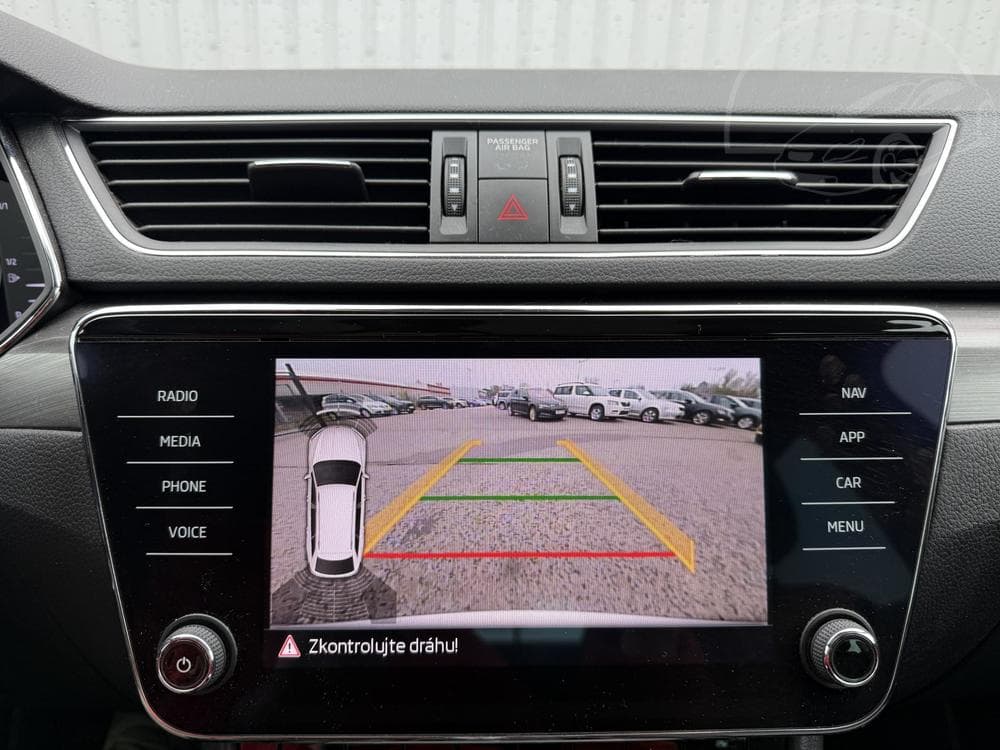 2019 Škoda SUPERB - 33