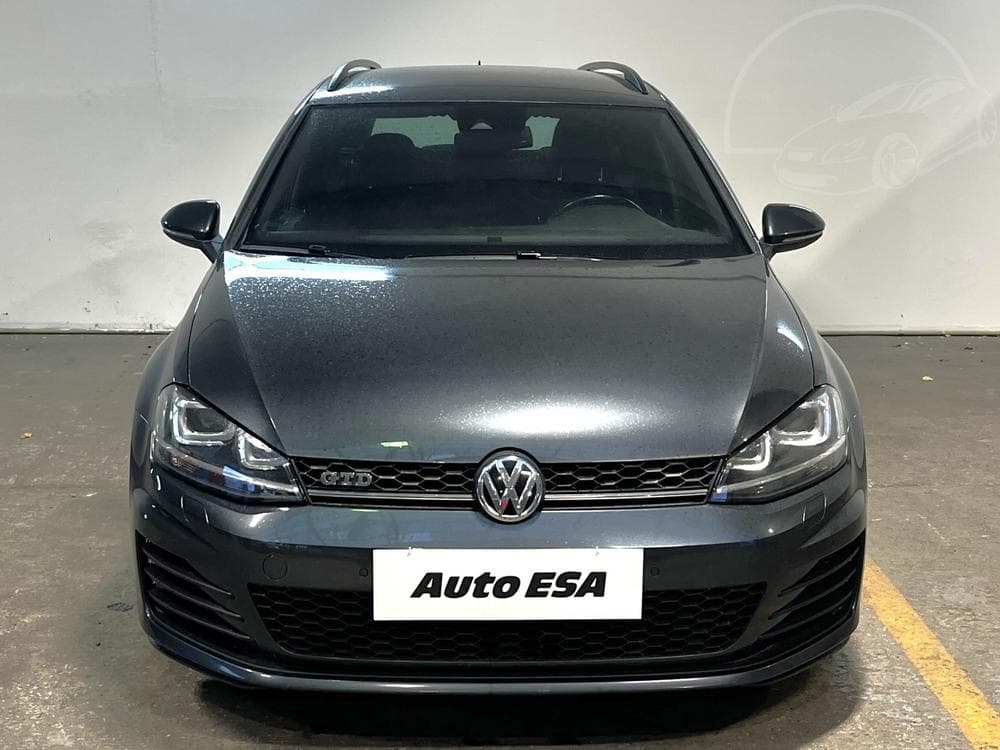 2016 Volkswagen Golf - 2