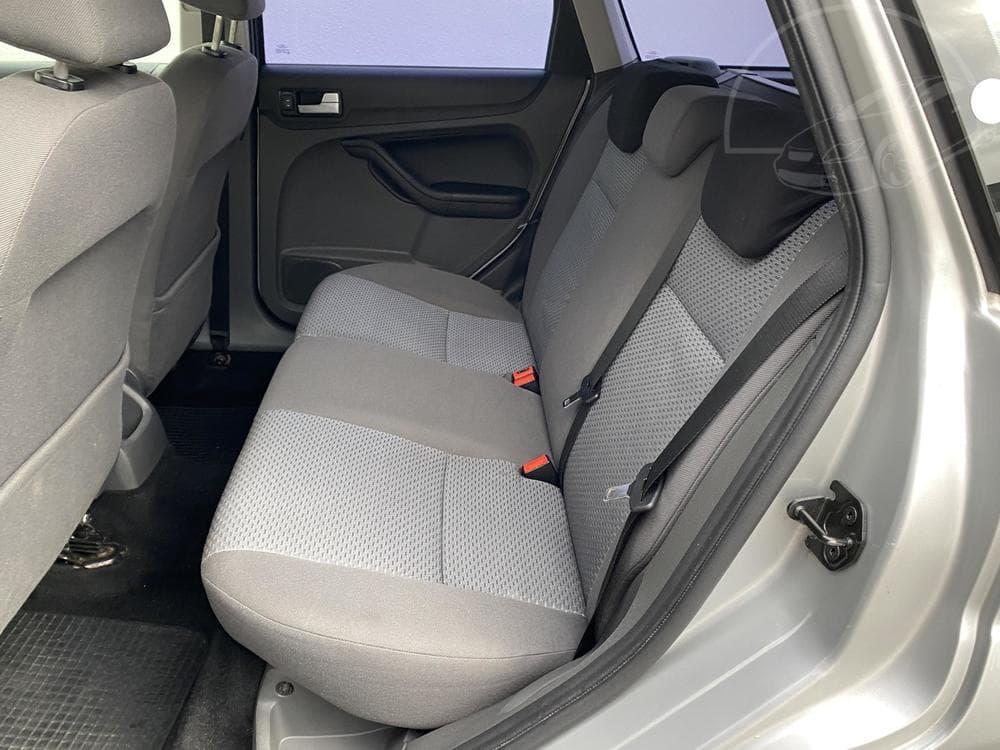 2007 Ford FOCUS - 10