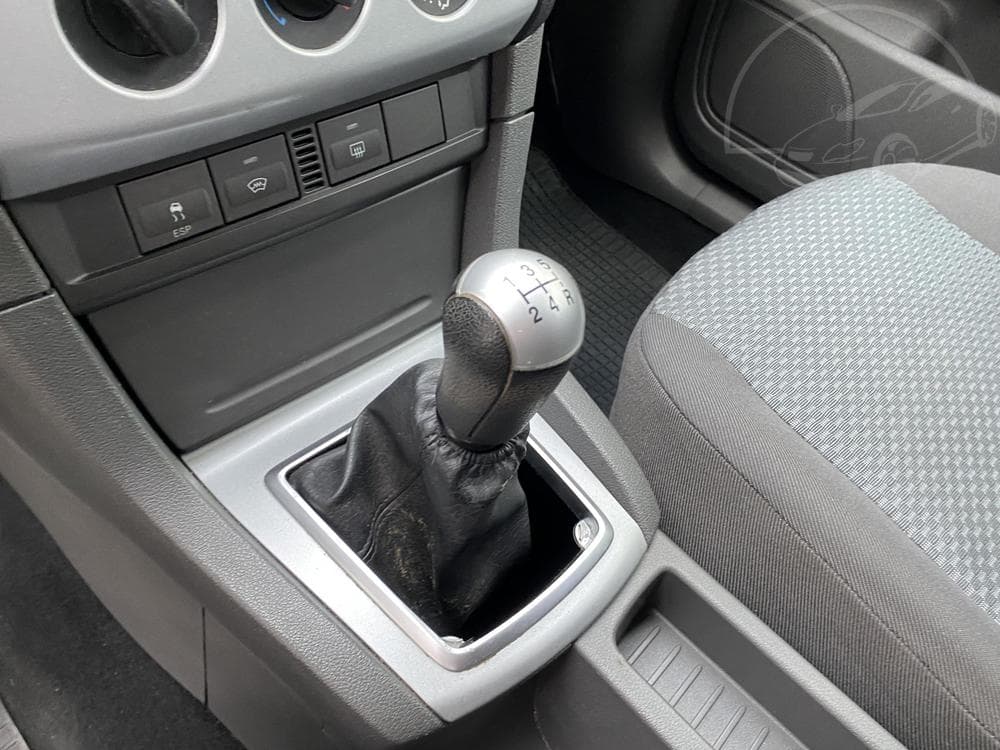 2007 Ford FOCUS - 16