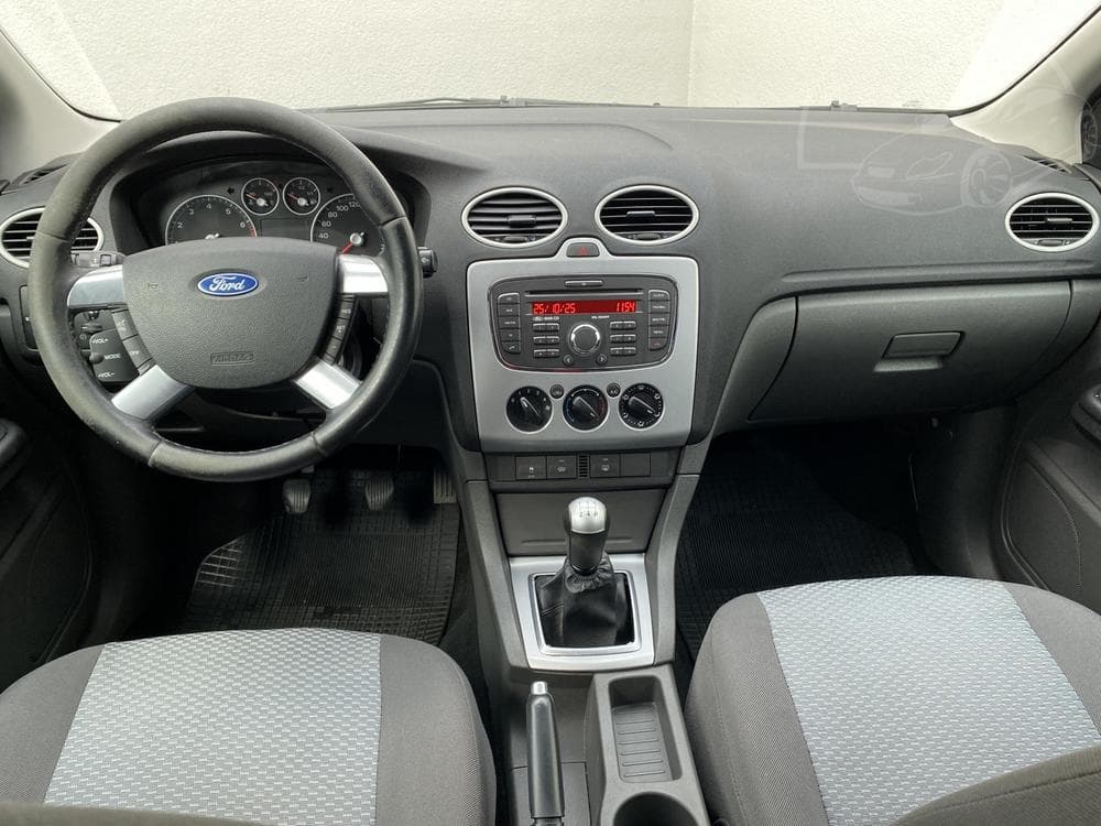 2007 Ford FOCUS - 8