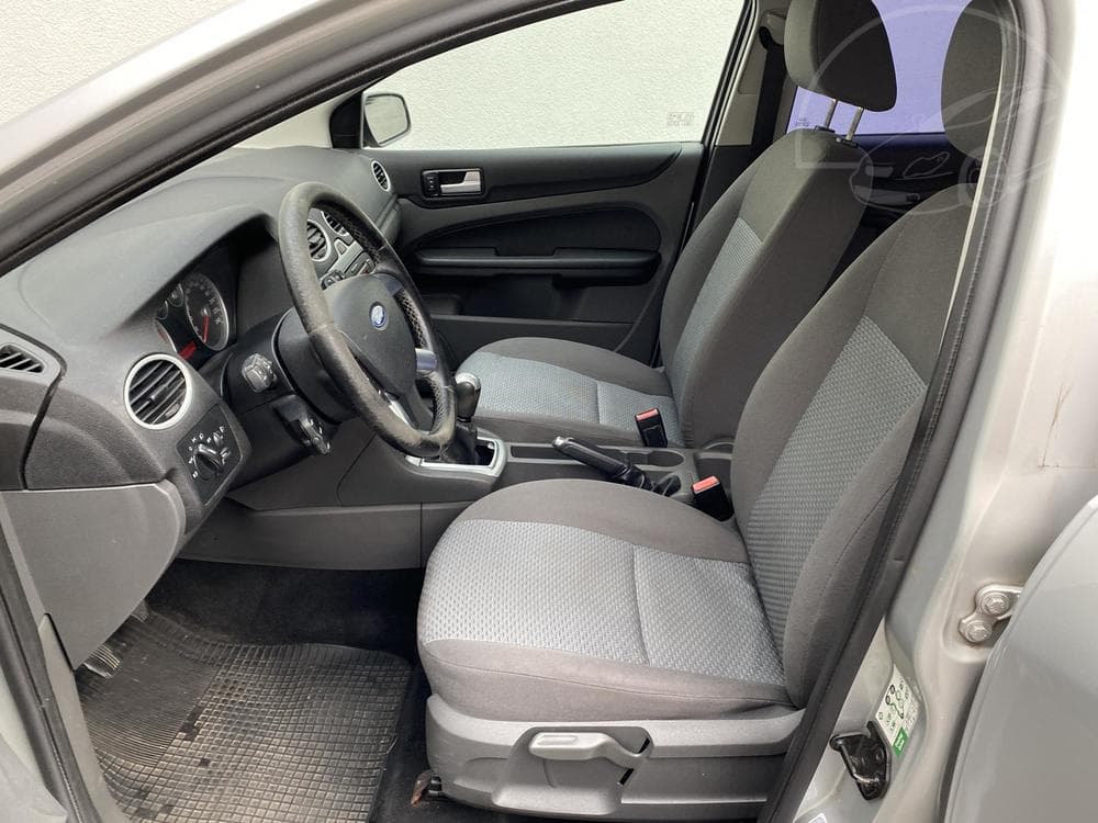 2007 Ford FOCUS - 9