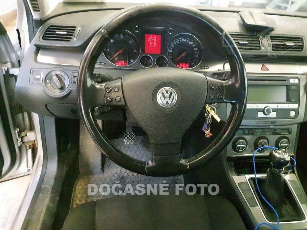 2008 Volkswagen PASSAT - 3