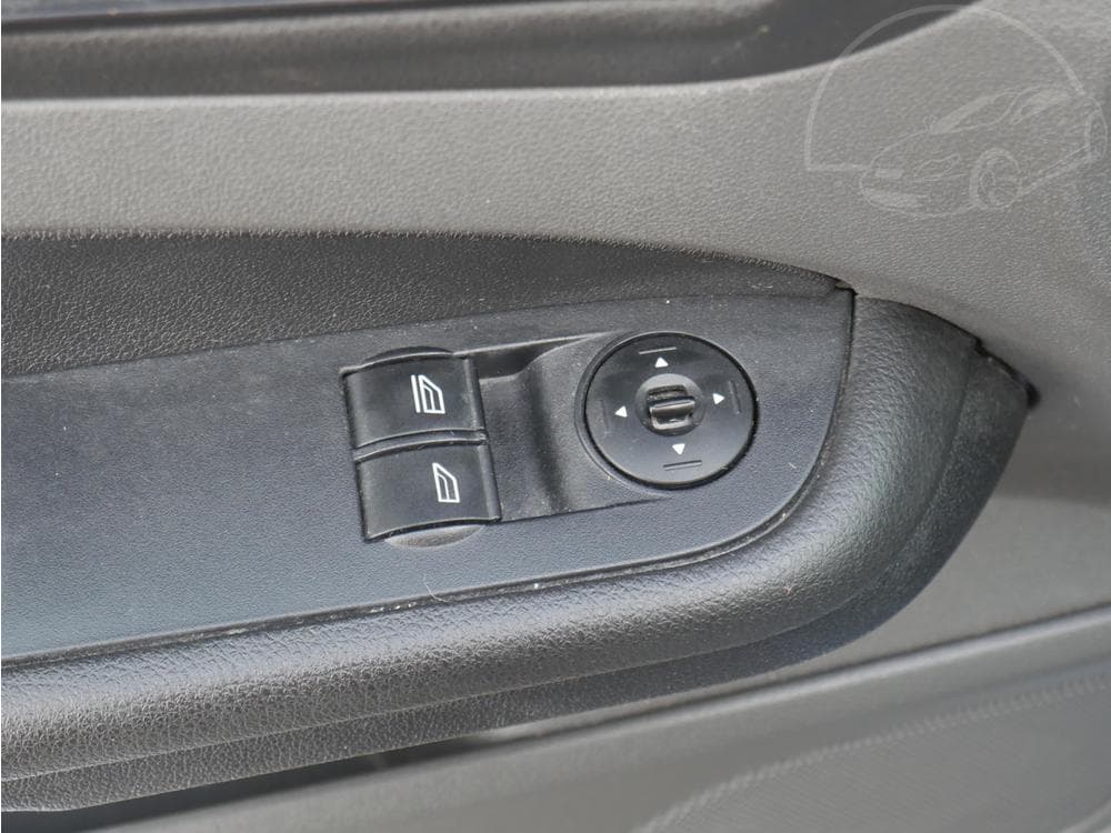 2005 Ford FOCUS - 11