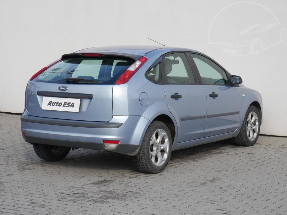2005 Ford FOCUS - 4
