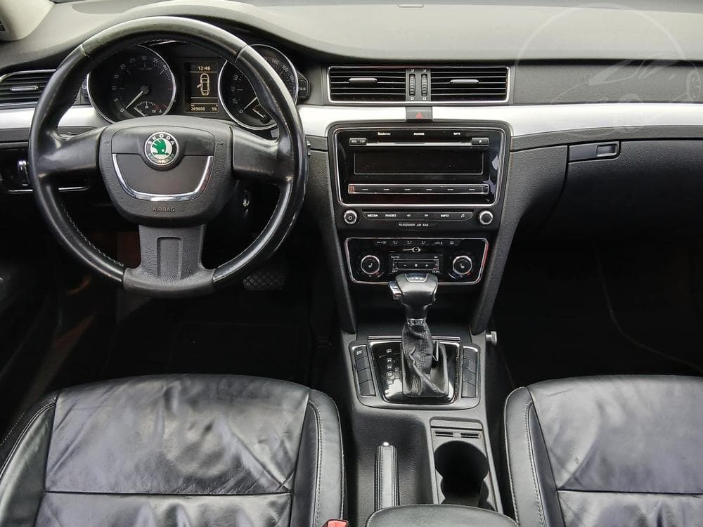 2009 Škoda SUPERB - 8