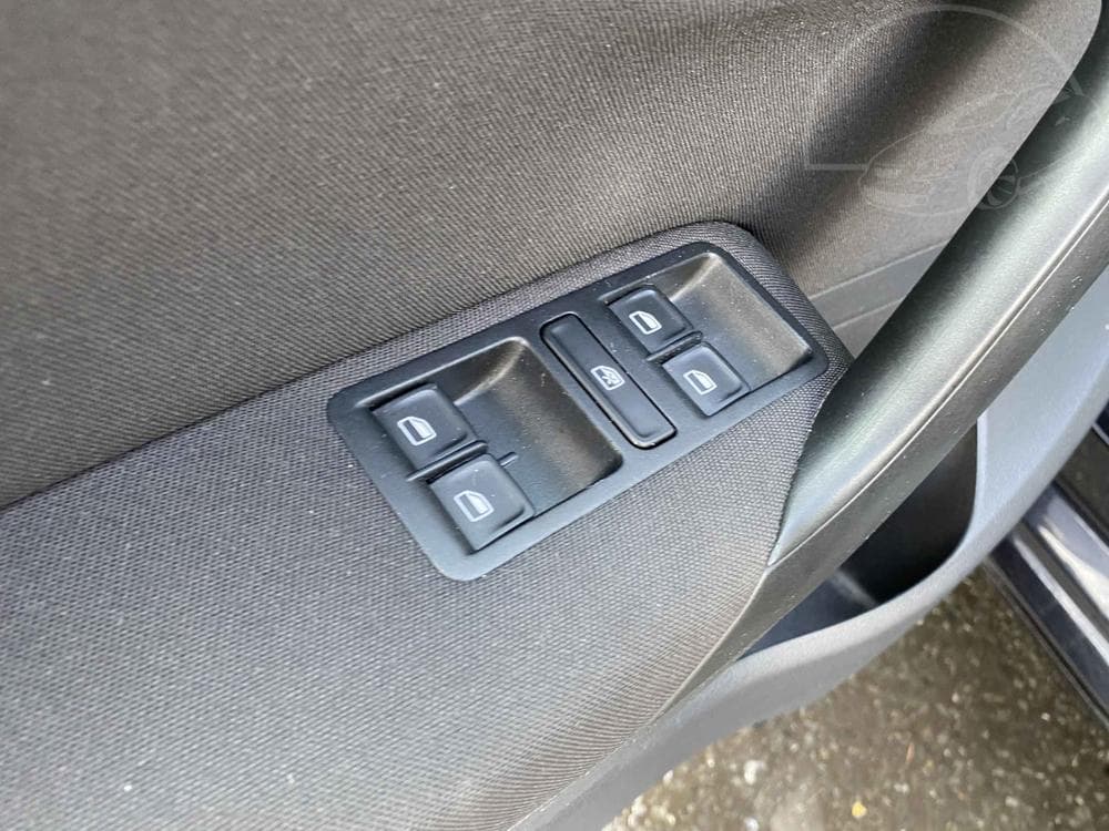 2015 Volkswagen POLO - 13