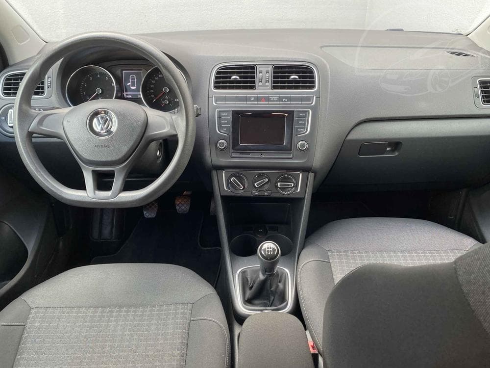 2015 Volkswagen POLO - 8