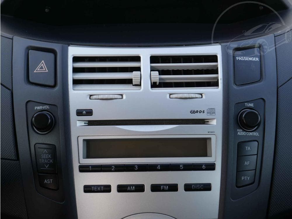 2007 Toyota YARIS - 11