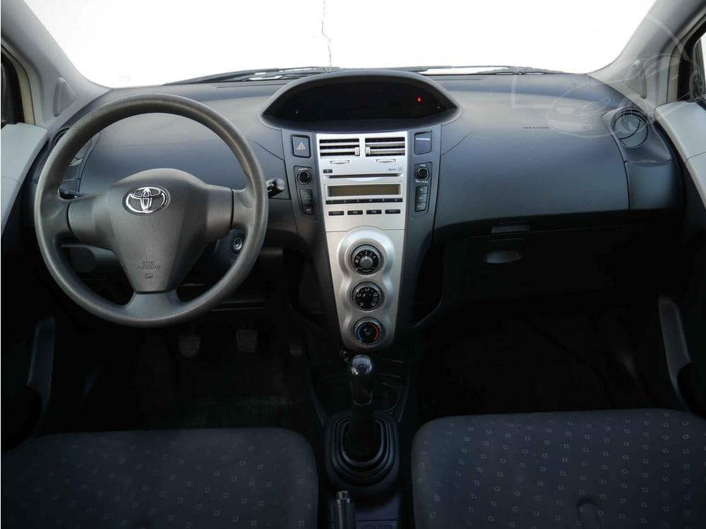 2007 Toyota YARIS - 8