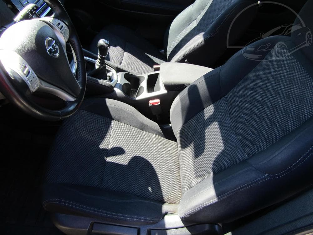 2017 Nissan QASHQAI - 25