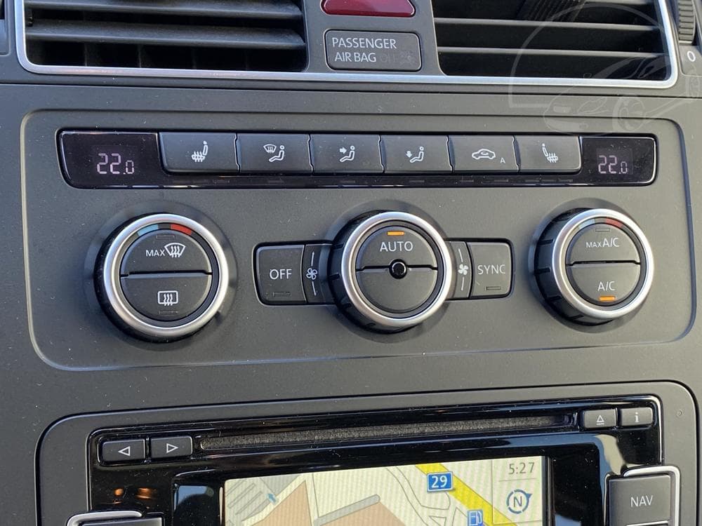 2014 Volkswagen Touran - 17