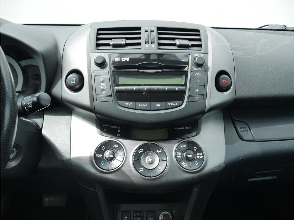 2011 Toyota Rav4 - 17