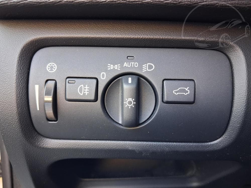 2013 Volvo V40 - 37