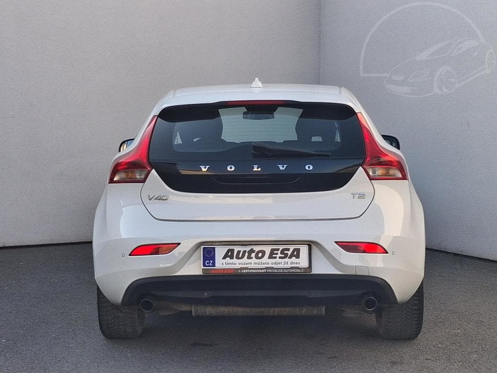 2013 Volvo V40 - 13