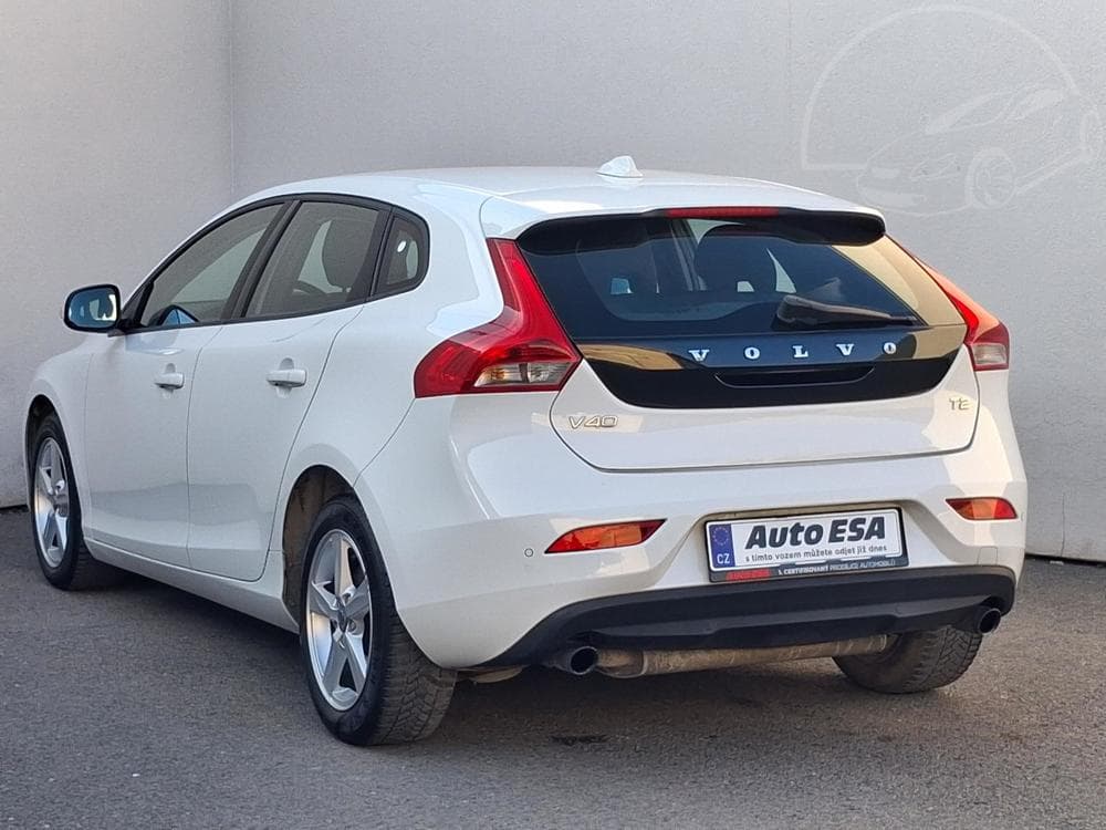 2013 Volvo V40 - 16
