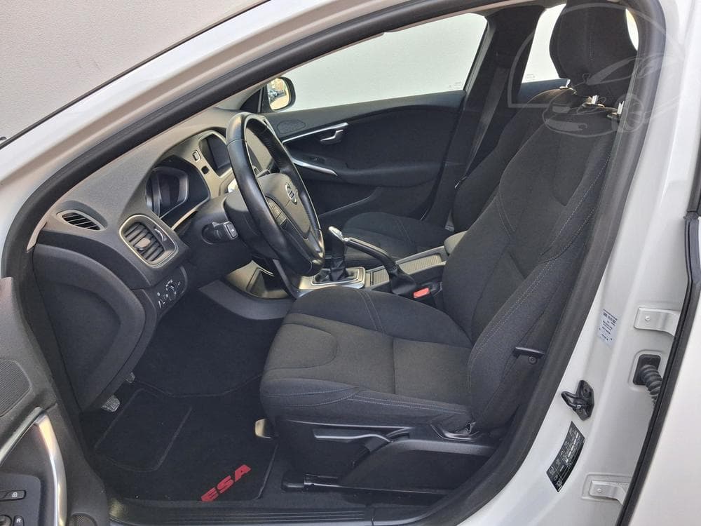 2013 Volvo V40 - 25