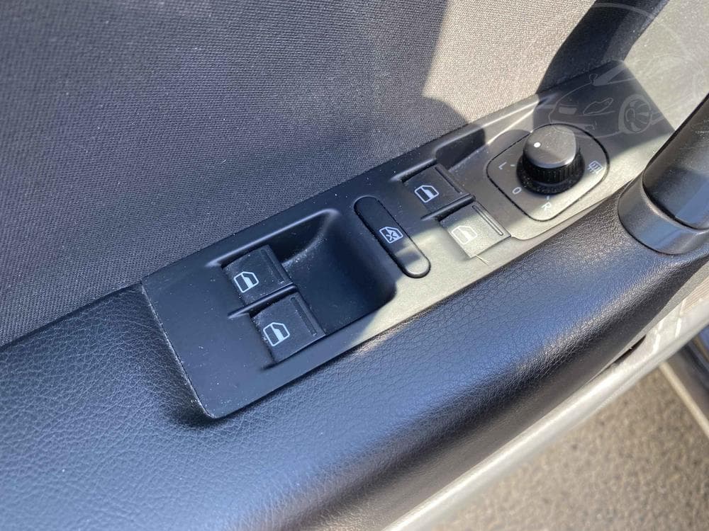 2012 Volkswagen PASSAT - 13