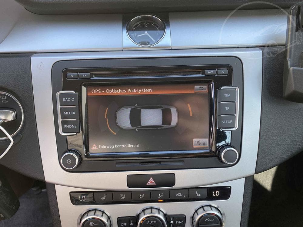 2012 Volkswagen PASSAT - 16