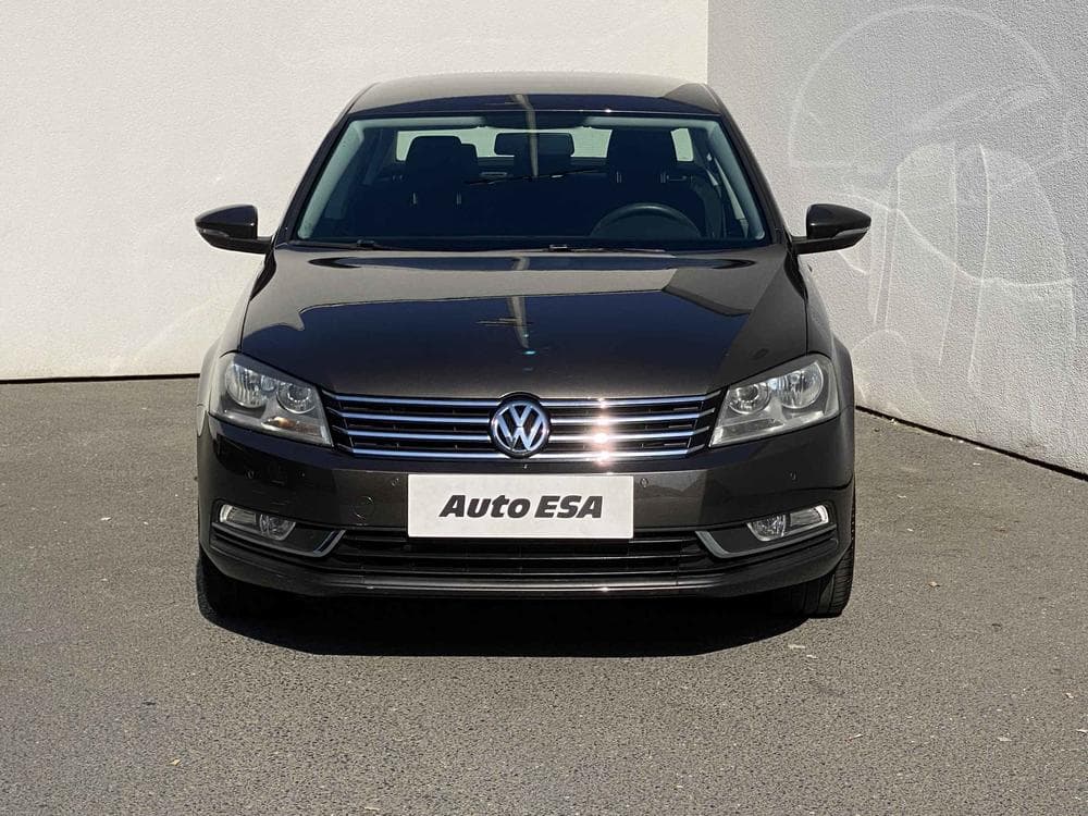 2012 Volkswagen PASSAT - 2