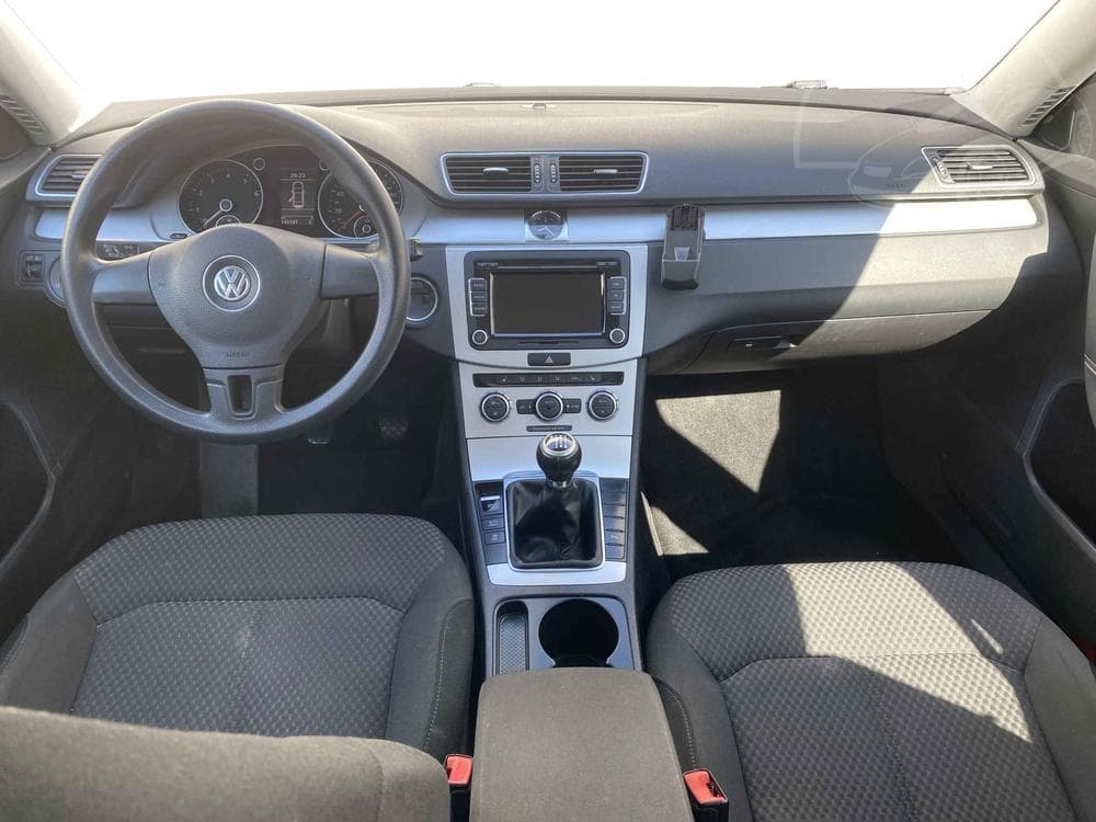 2012 Volkswagen PASSAT - 8