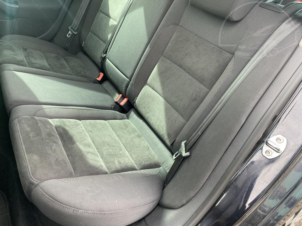 2010 Volkswagen GOLF - 10