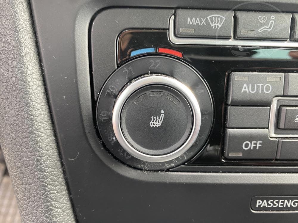 2010 Volkswagen GOLF - 17