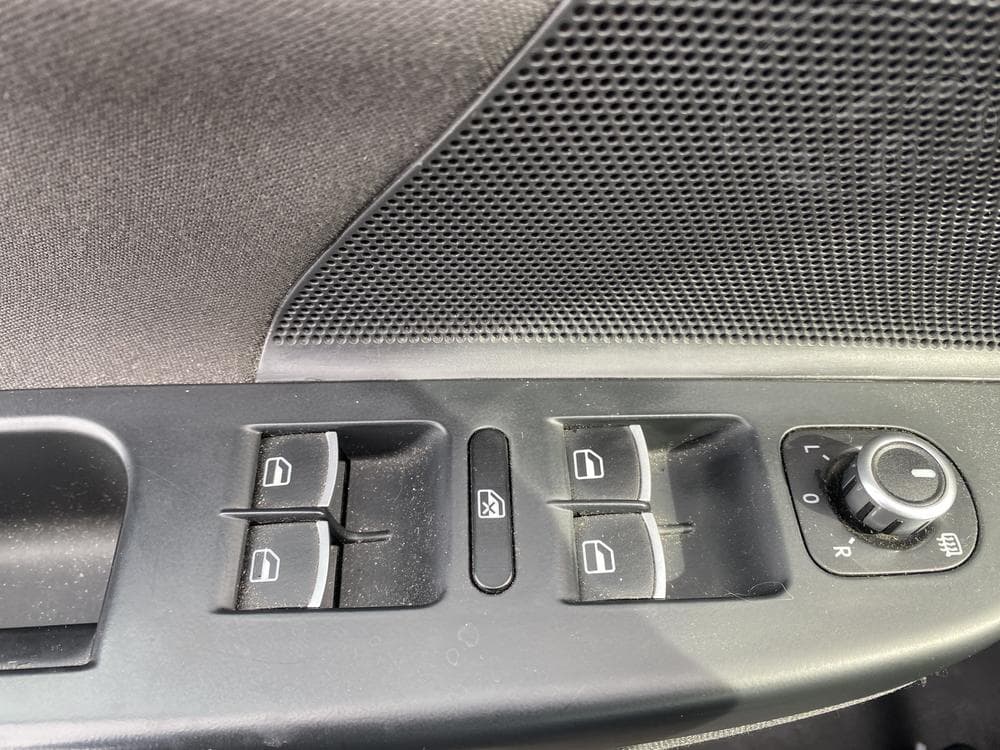 2010 Volkswagen GOLF - 20