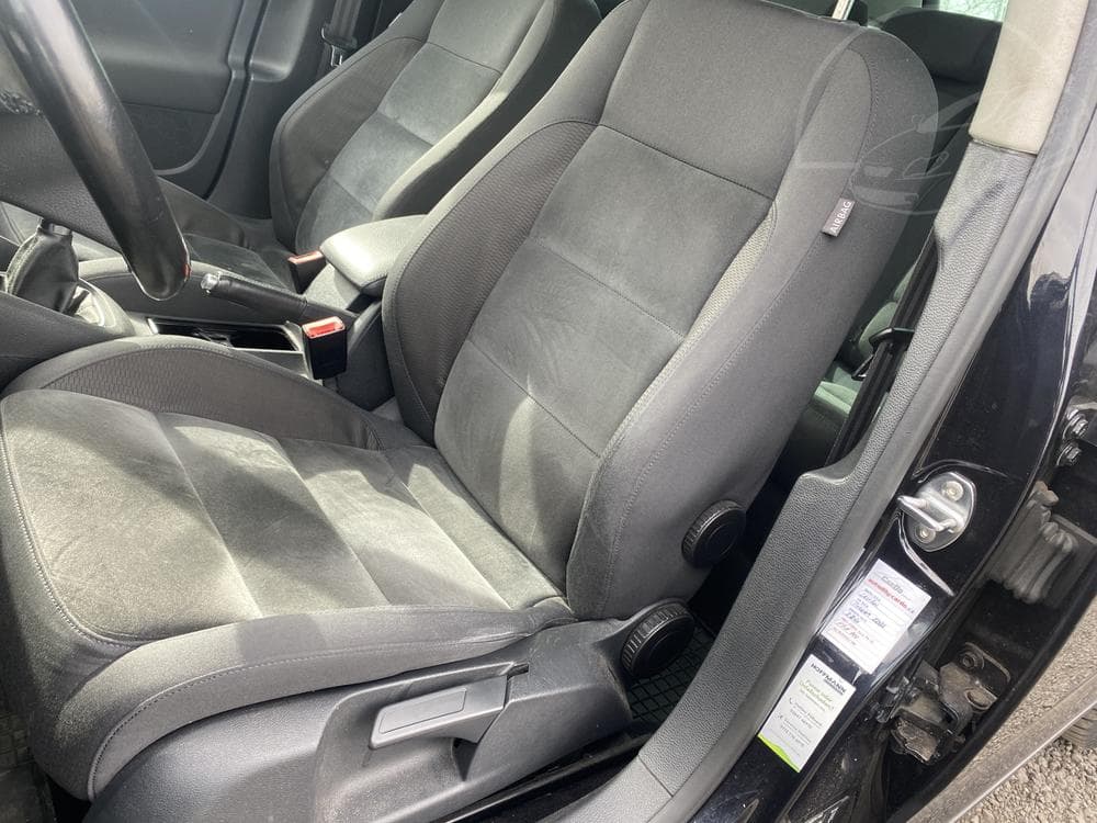 2010 Volkswagen GOLF - 9