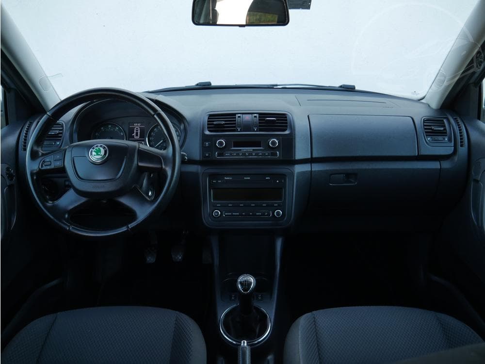 2013 Škoda FABIA - 8