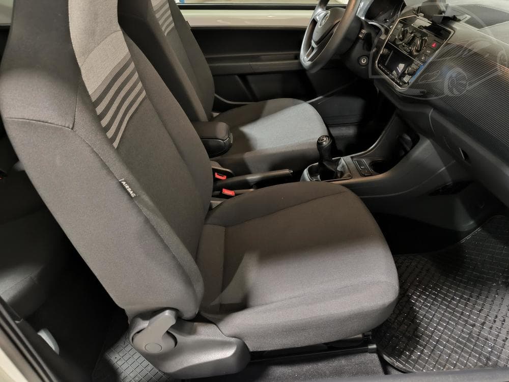 2021 Volkswagen Up! - 12