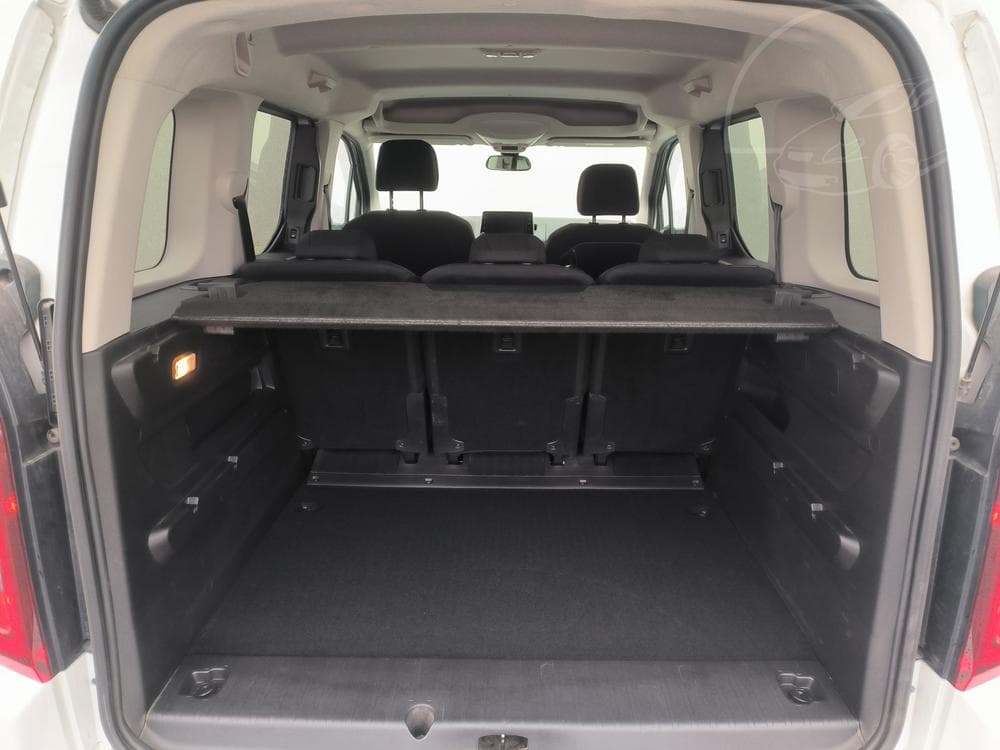 2022 Opel COMBO - 19