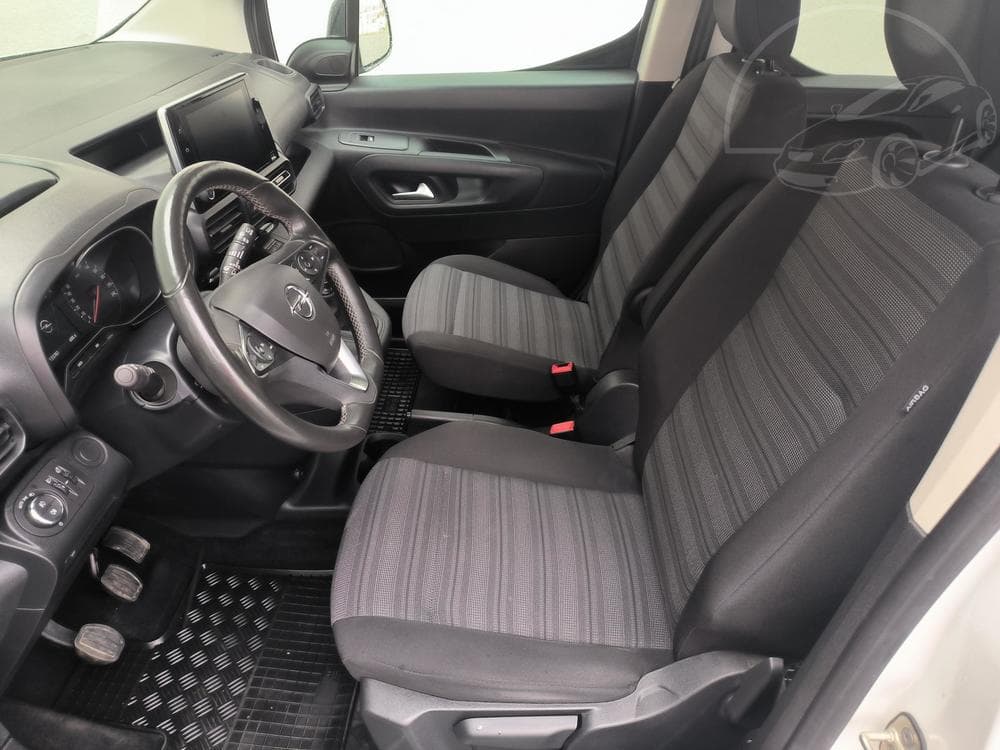 2022 Opel COMBO - 25