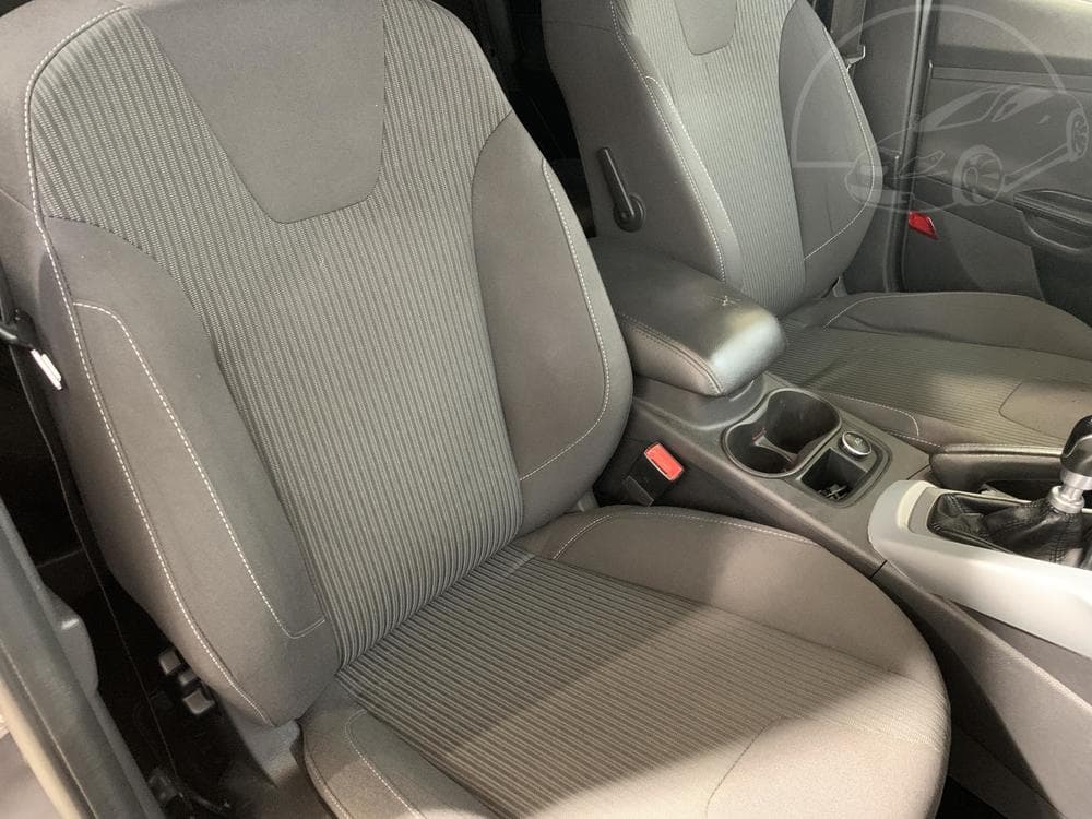 2013 Ford FOCUS - 13