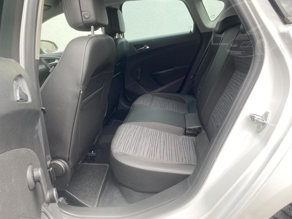 2015 Opel ASTRA - 28