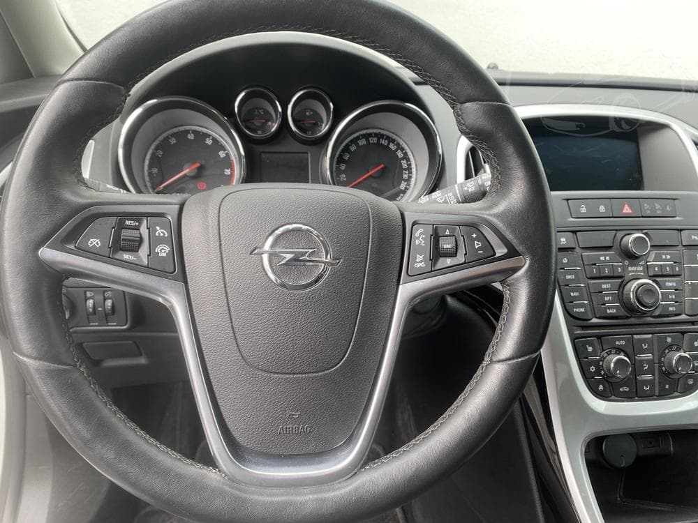 2015 Opel ASTRA - 31