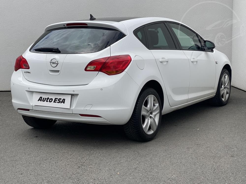 2015 Opel ASTRA - 10