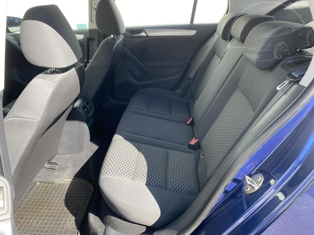 2011 Volkswagen GOLF - 10