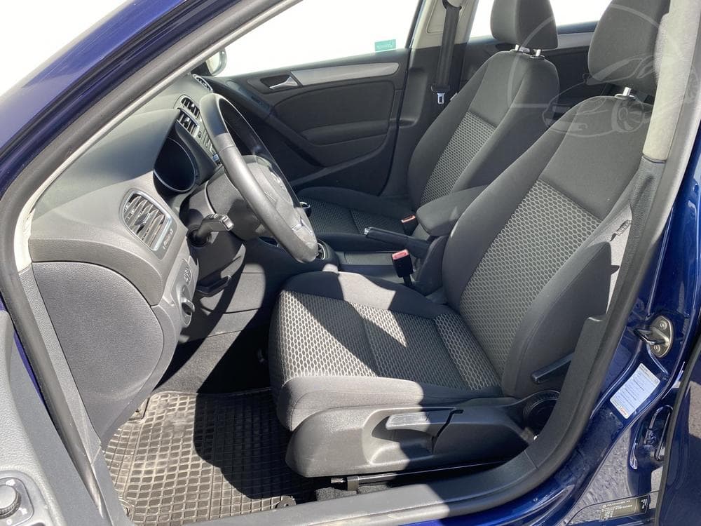 2011 Volkswagen GOLF - 9