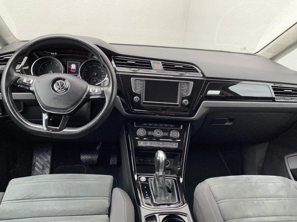 2016 Volkswagen Touran - 9