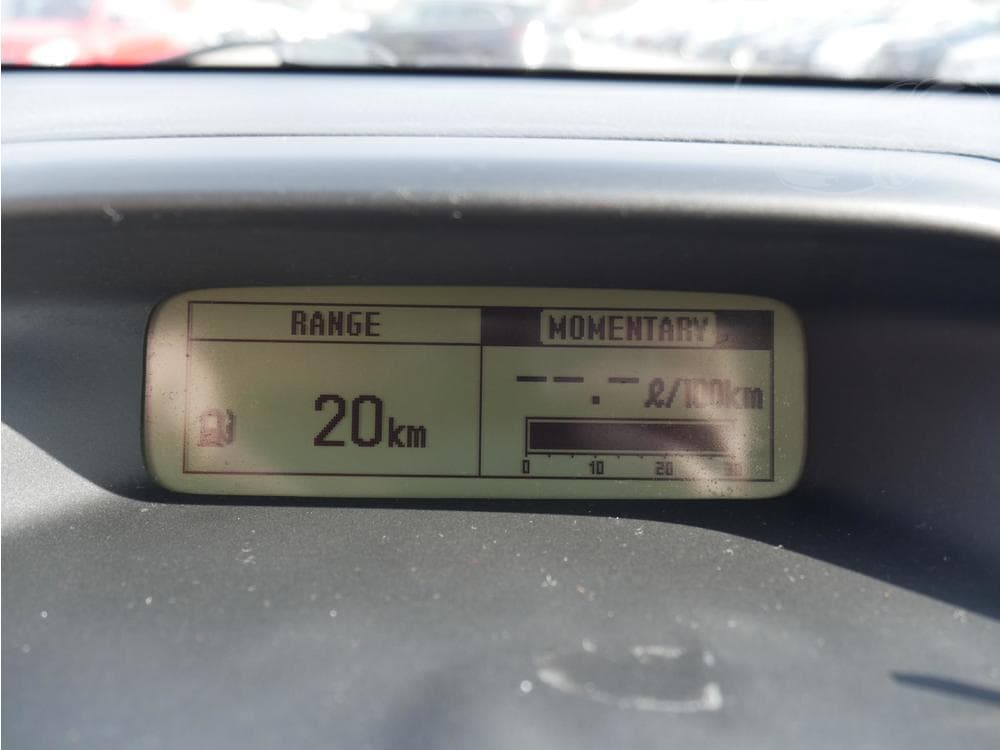 2005 Toyota AVENSIS - 16