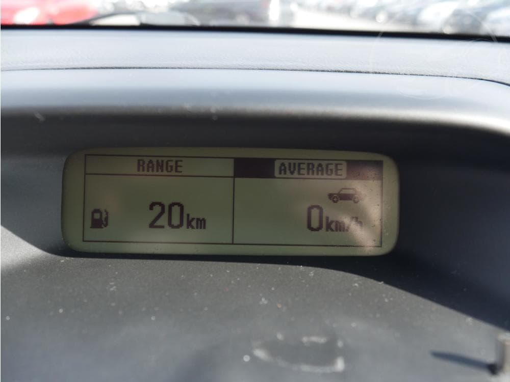 2005 Toyota AVENSIS - 17