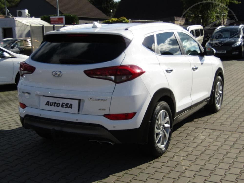 2015 Hyundai TUCSON - 13