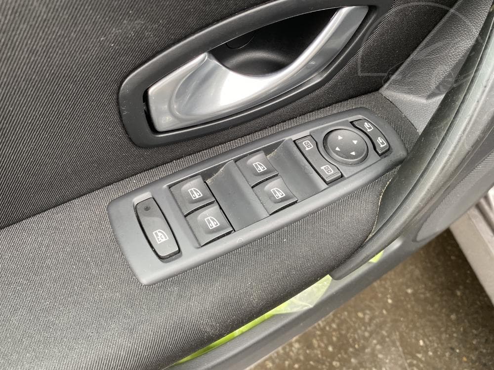 2007 Renault LAGUNA - 13