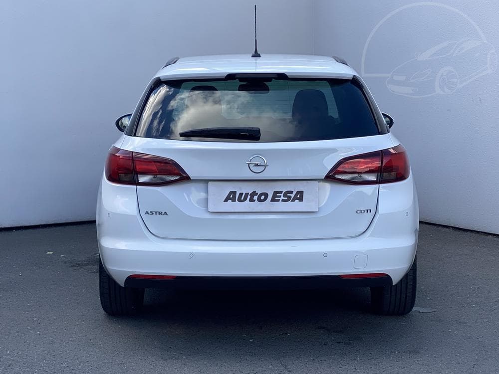 2018 Opel ASTRA - 21